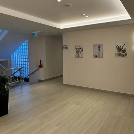 Отель Miami