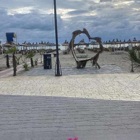 Otel Miami Golem (Tirana)