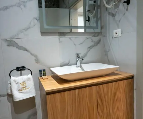 Hotell Miami Golem (Tirana)